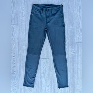 7 for All Mankind Faux Soft Leather Dark Green Skinny Moto Jeggings Size 27 7FAM